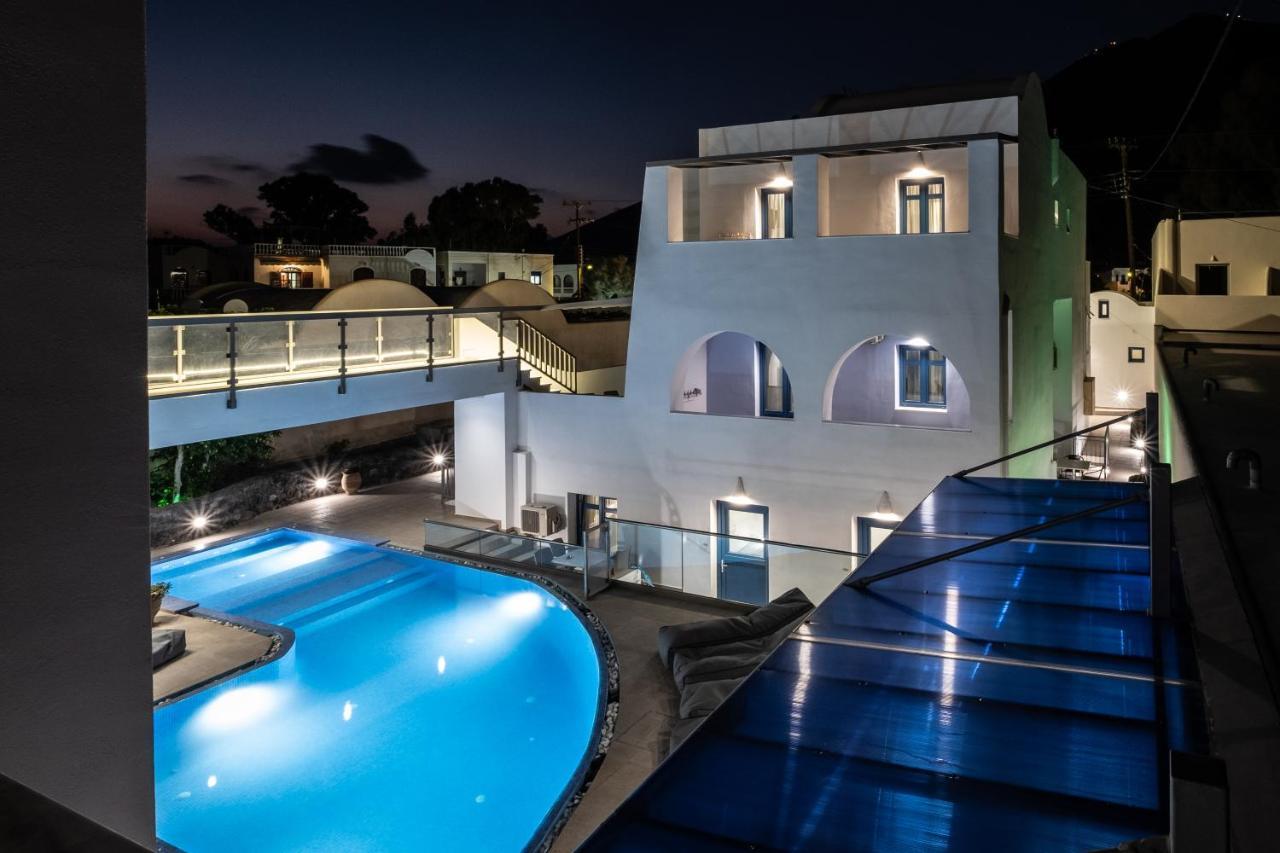 Tristhenia Aparthotel Perissa  Bagian luar foto